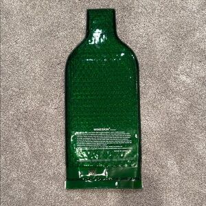 WineSkin Green Reusable Bottle Protector, set of 3